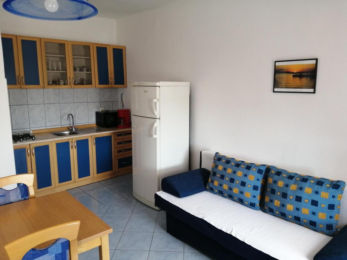 Apartments Dalmatian Stone House Turanj Extérieur photo