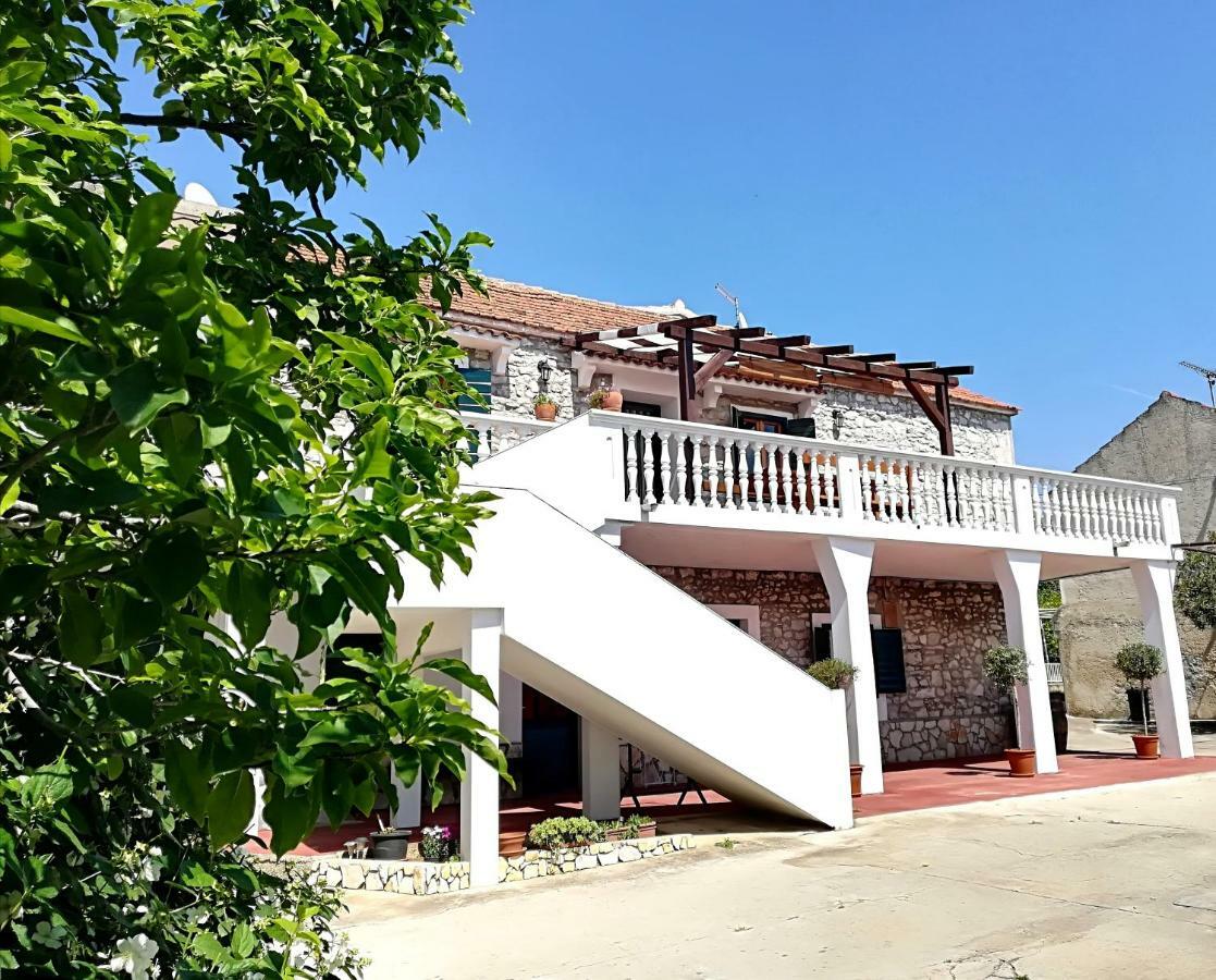 Apartments Dalmatian Stone House Turanj Extérieur photo